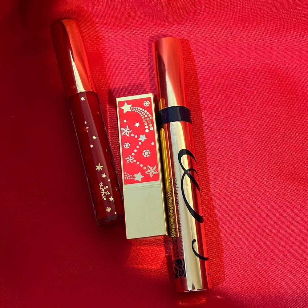Estee Lauder Red Travel Bag set New lipsticks and Mascara New - Picture 5 of 10